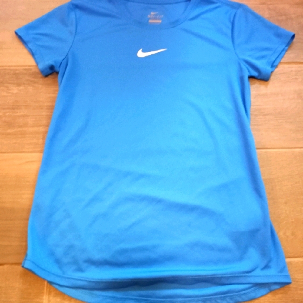 Woman's size S blue nike workout shirt